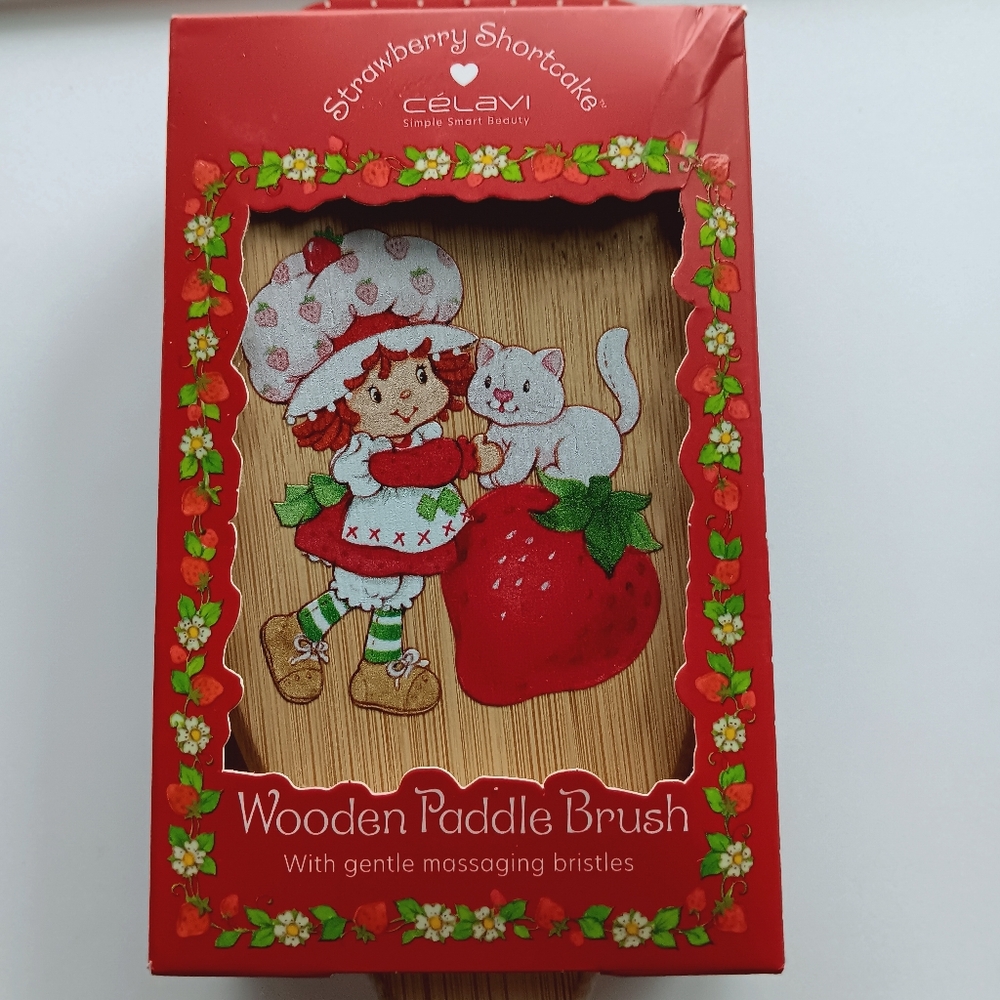 New Strawberry Shortcake Wooden Paddle Brush Massaging Bristles Celavi Bamboo - Picture 3 of 6